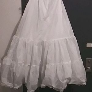 Size L Underskirt